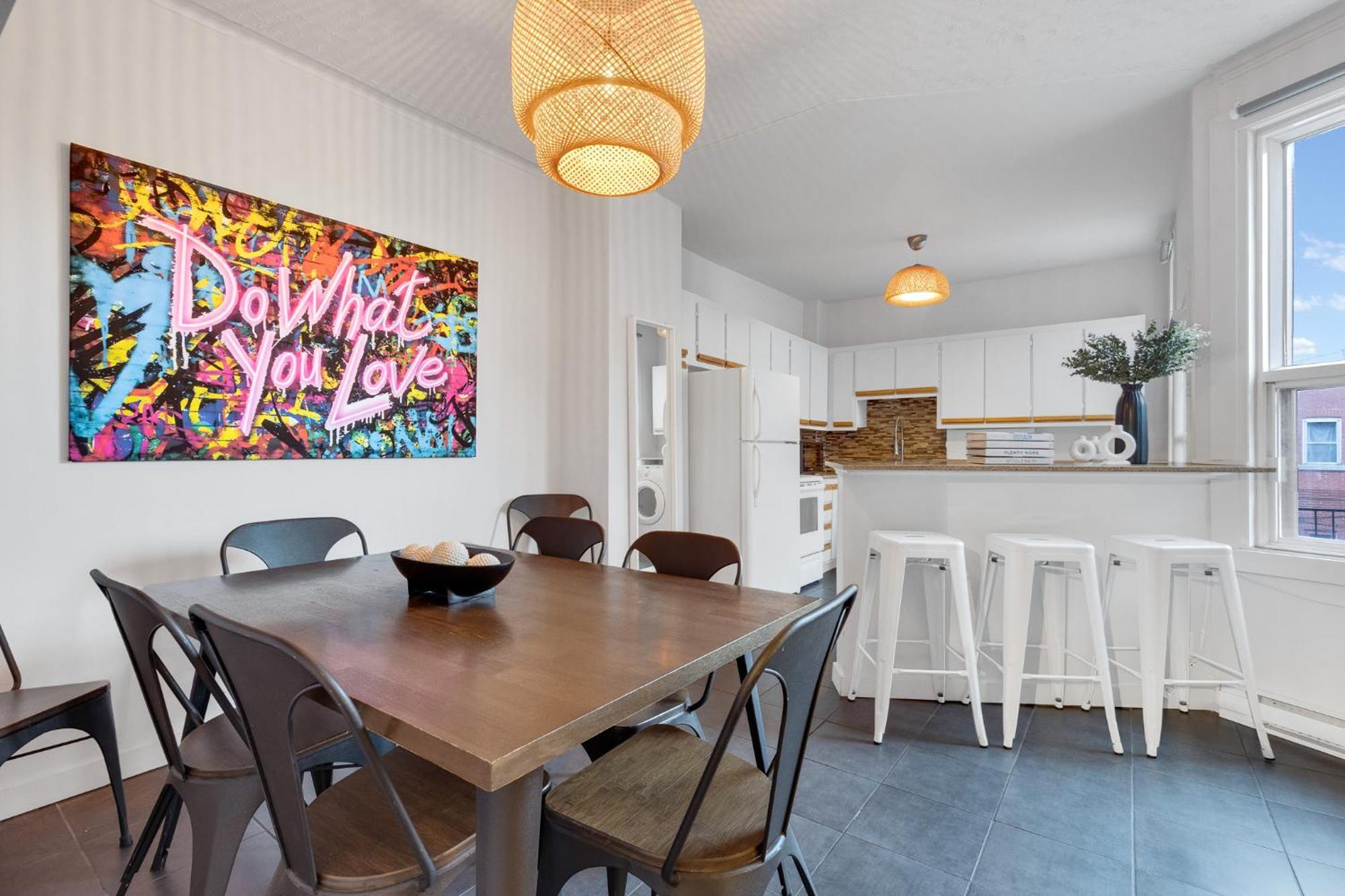 Liv Mtl Avenue Aparthotel Монреал Екстериор снимка
