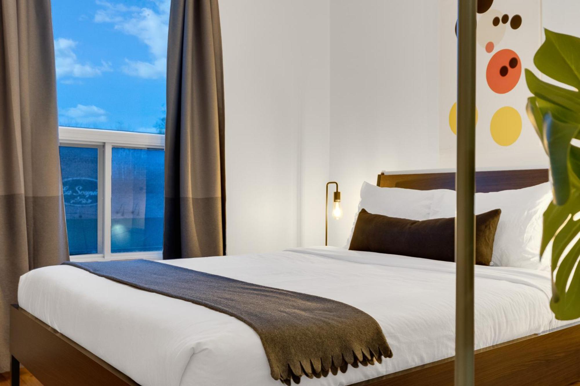 Liv Mtl Avenue Aparthotel Монреал Екстериор снимка