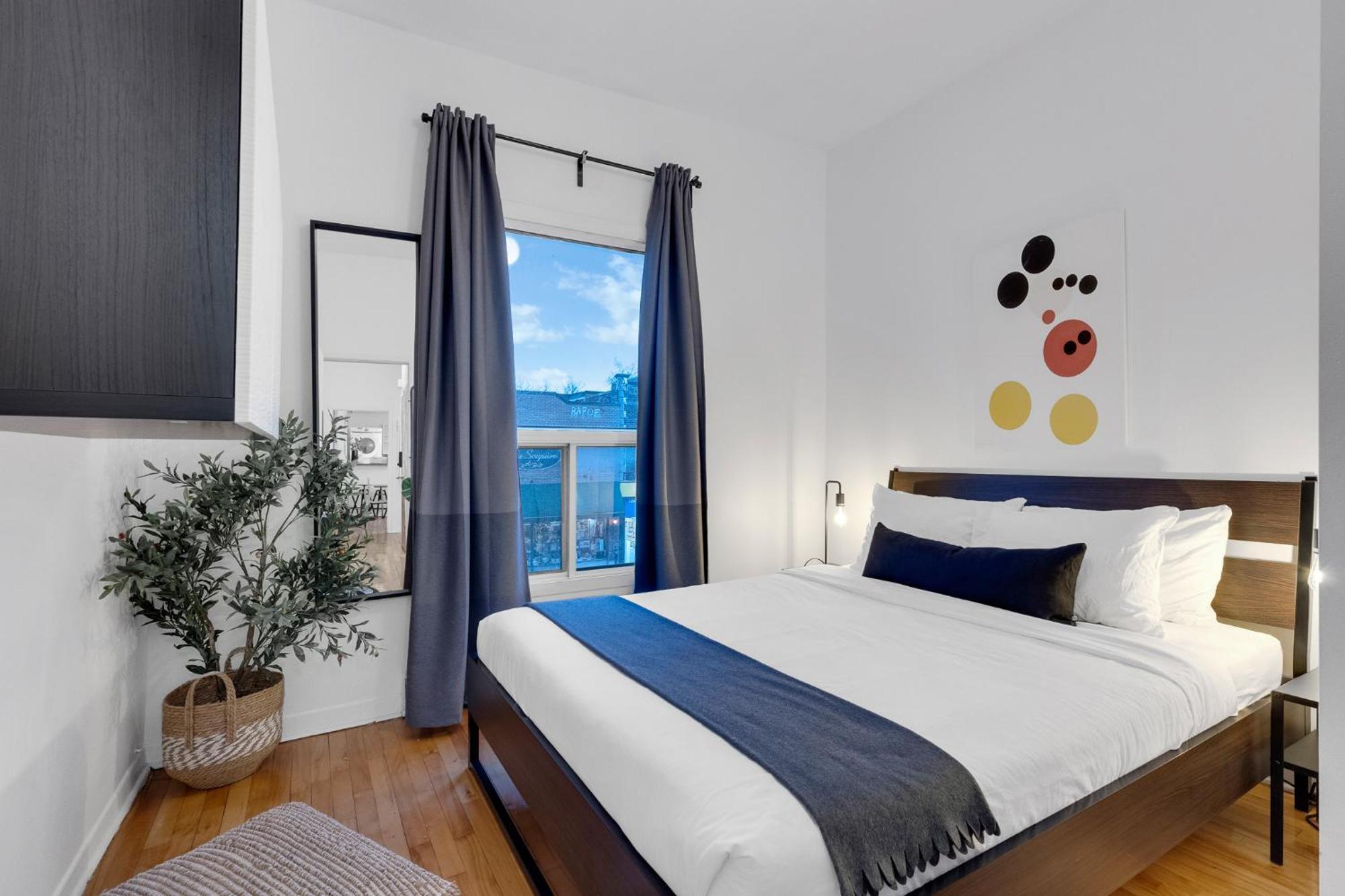 Liv Mtl Avenue Aparthotel Монреал Екстериор снимка