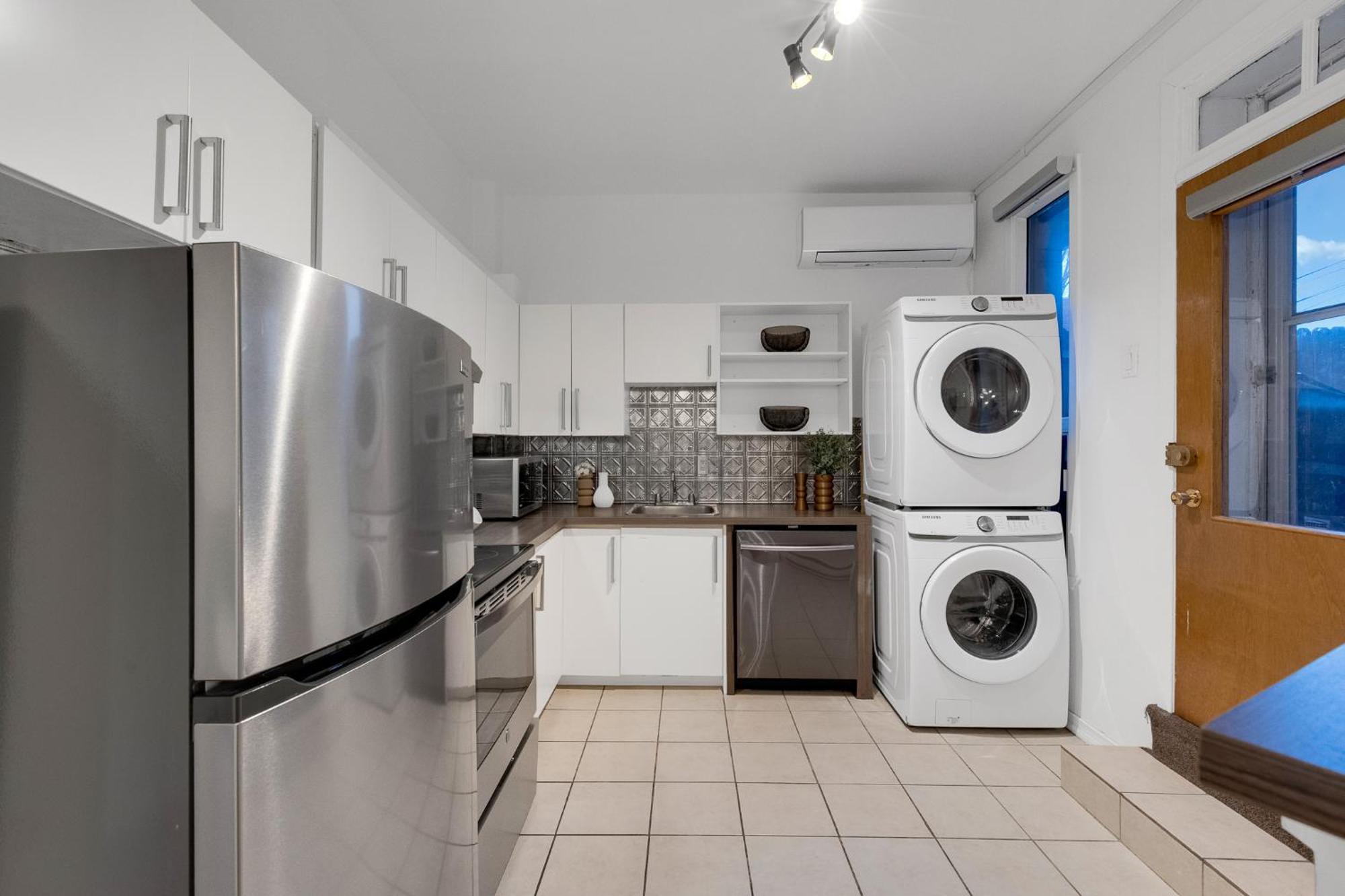 Liv Mtl Avenue Aparthotel Монреал Екстериор снимка