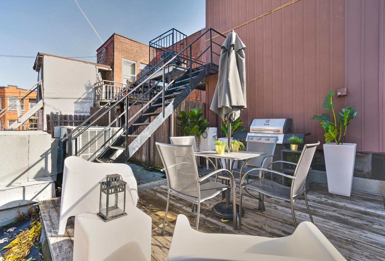 Liv Mtl Avenue Aparthotel Монреал Екстериор снимка